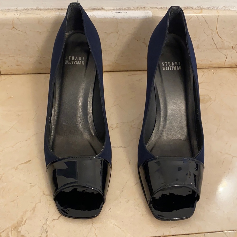Stuart Weitzman navy ABBA heel
